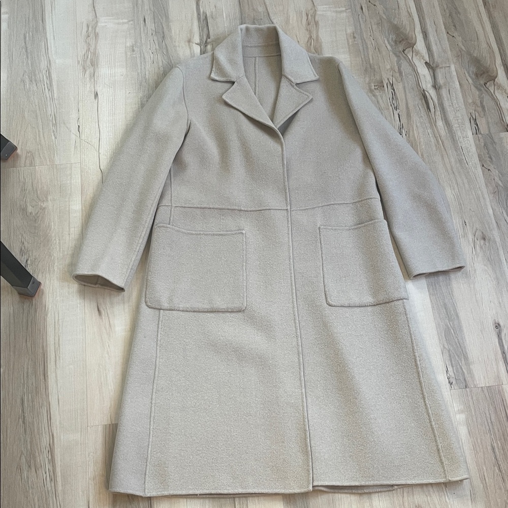 Elegant Women's Gray Coat